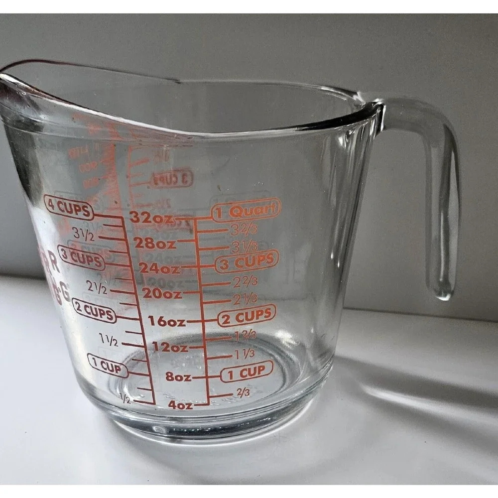 Anchor Hocking Glass Measuring Cup Open Handle 4-Cups 32oz 1-Quart Red Lettering